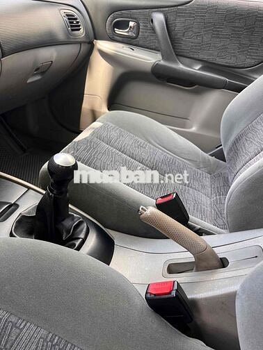 Ford Laser 2002 Deluxe 1.6 Vàng cát Rất Đẹp