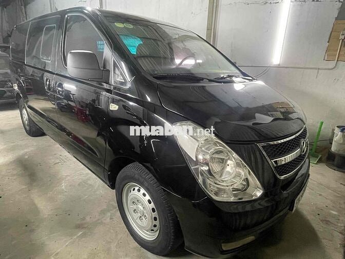 Hyundai Starex 2014 2.5D MT - 170 km
