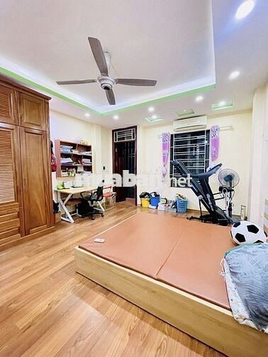 Bán nhà Hào Nam,  50m ra mặt phố, 3 gác đỗ cửa, KD, 2 thoáng 37m2*5T.