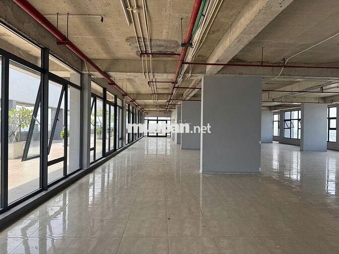 CHO THUÊ MẶT BẰNG DT 487,5 M2 NGAY MONARCHY, TRẦN HƯNG ĐẠO, SƠN TRÀ
