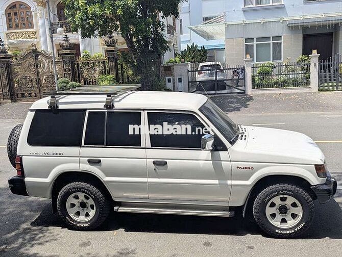 Mitsubishi Pajero V33 1999 Trắng nhập Nhật