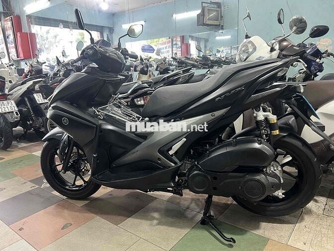 Yamaha NVX Đặc biệt Đen nhám