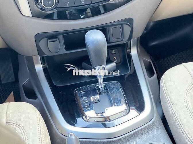 Nissan Navara EL 2.5 AT 2WD 2018 Xanh