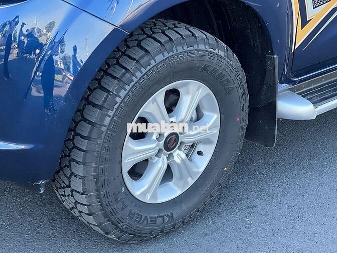 Nissan Navara EL 2.5 AT 2WD 2018 Xanh