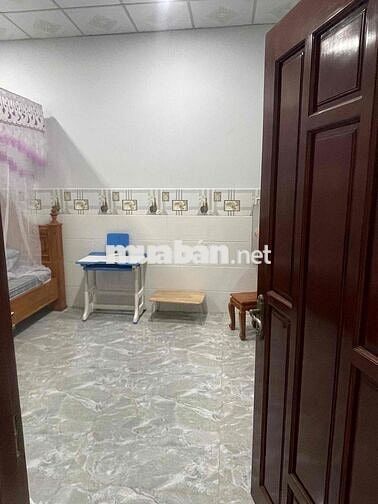 Bán nhà mặt tiền nhựa lớn thông các hướng