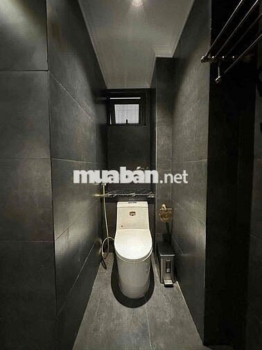 STUDIO | NGUYỄN VĂN THOẠI | 16M