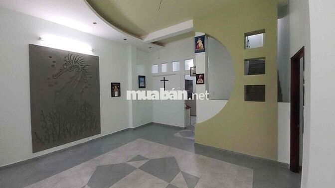 Ngang lớn, nhà chính chủ , cách hẻm oto 50m, hơn 9 tỷ nhà 80m2