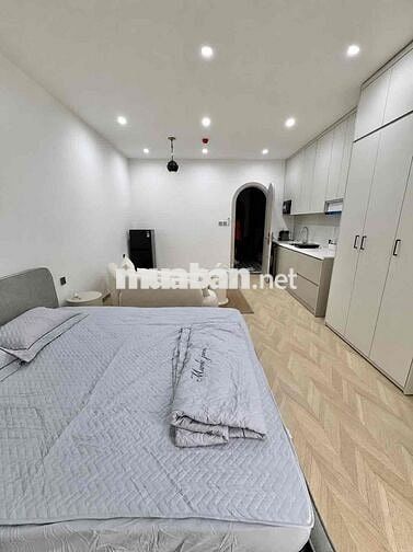 Phòng 35m2, ban công, cửa sổ ngay Phan Đăng Lưu, Phú Nhuận, gần Q1, Q3