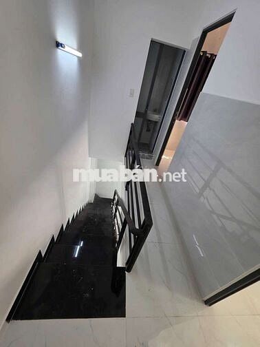 Nhà đẹp hẻm 3m Táy Thạnh, cách MT 26,m, 20m2, 2 tầng giá nhỉnh 2 tỷ