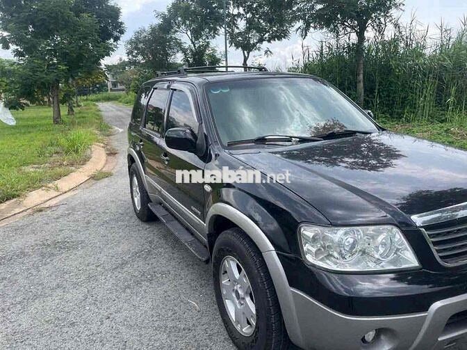 Ford Escape 3.0 V6 Đen