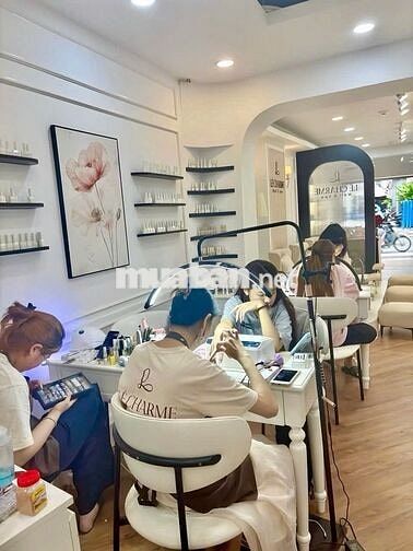 TUYỂN DỤNG GIÁO VIÊN DẠY NAIL