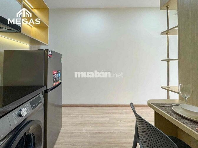 Cho thuê căn hộ studio + ban công rộng 40m2 Full nội thất cao cấp
