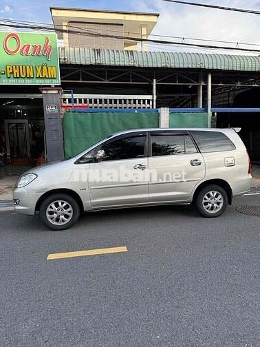 Toyota Innova 2006 G Vàng cát