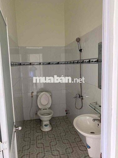 Cho thuê nhà hẻm xe tải quận Bình Tân, gần ngã ba Lê Văn Quới, Mã Lò