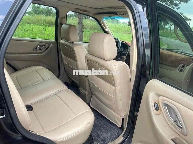 Ford Escape 3.0 V6 Đen