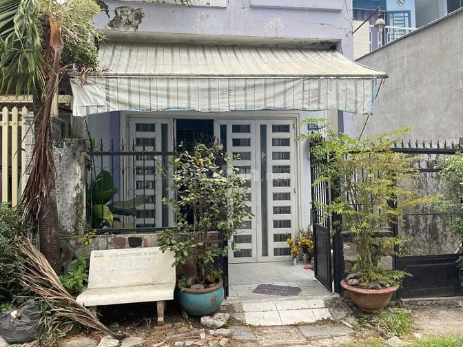 Nhà đã hoàn công hẻm 192 đất full thổ cư