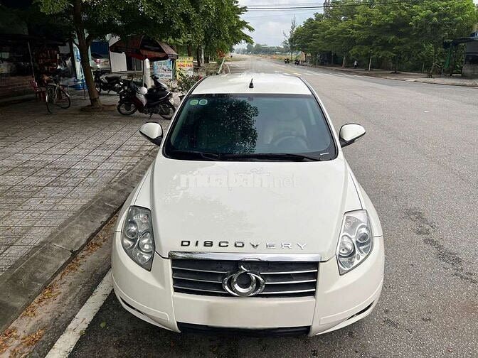 Discovery  2014 Trắng