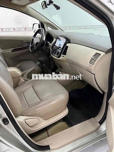 Toyota Innova G 2006 Bạc