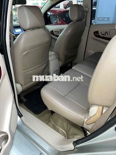 Toyota Innova G 2006 Bạc