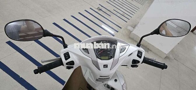 Honda Lead 2015 Trắng 6000km