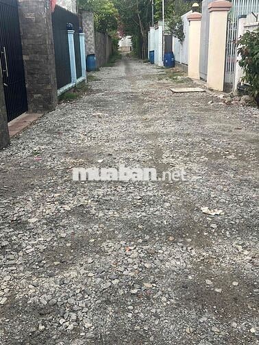 cần bán lô đất Vĩnh phú 40 vào 1/ DT 110m2 có 70m2 ODT đường xe hơi
