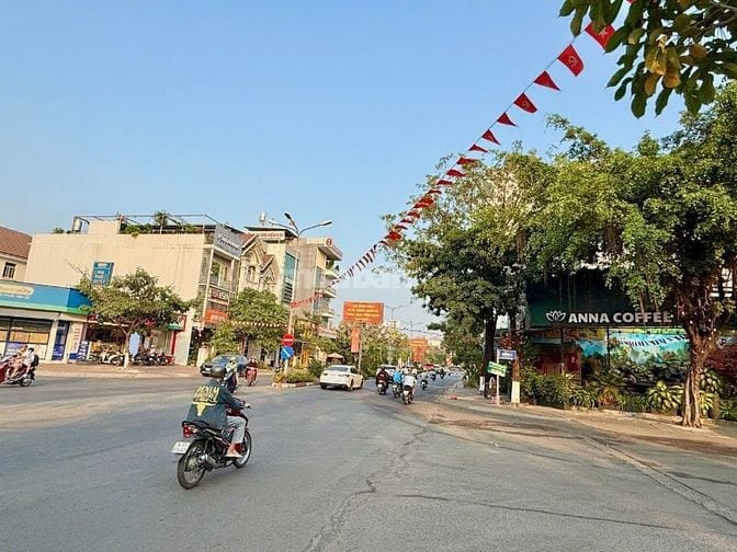 ĐẤT MẶT TIỀN ĐƯỜNG SỐ 9. TRUNG TÂM HÀNH CHÍNH DĨ AN.197M2. GIÁ 14,9 TỶ