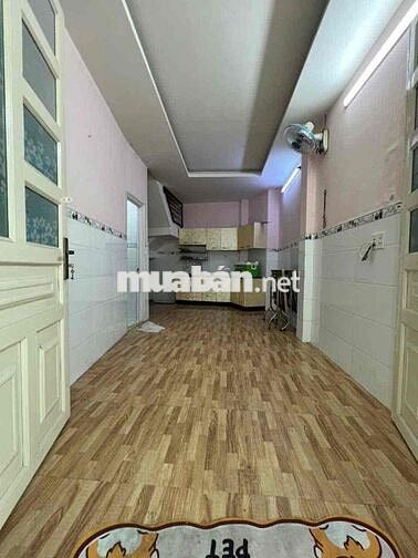 Cho thuê nhà nguyên căn Đường Ba Tháng Hai Quận 10