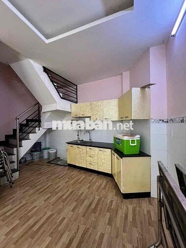 Cho thuê nhà nguyên căn Đường Ba Tháng Hai Quận 10