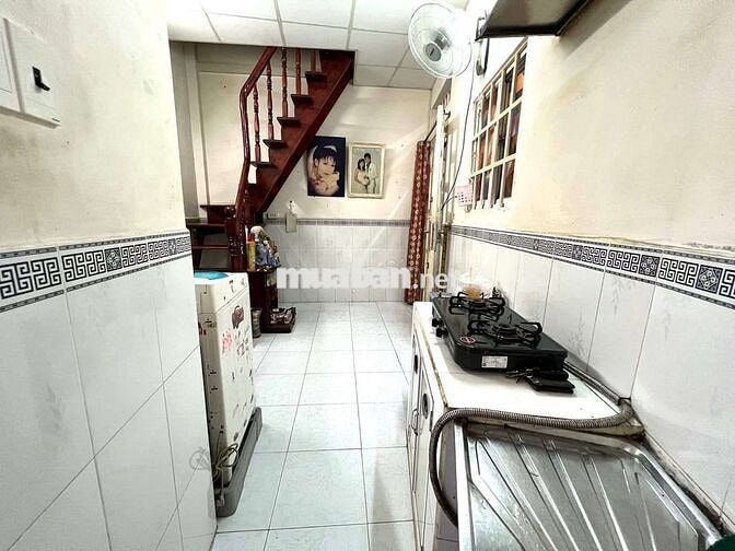 CHO THUÊ NHÀ H3G, 1 XET, TRẦN HƯNG ĐẠO Q.1