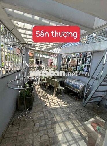 Nhà 2MT trước sau 236/6C Hoà Hảo Q10 4.5x15m 3L 6pn 28 triệu