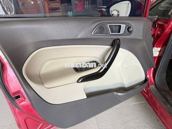 Ford Fiesta Titanium AT 2018 Đỏ 75.559 km
