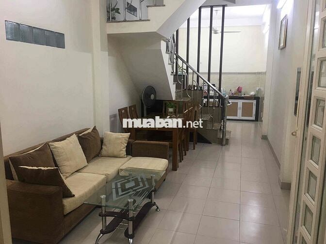 Cho thuê nhà ngã tư PN, Phan Đăng Lưu, phường 3 (Đức Nhuận), TP.HCM