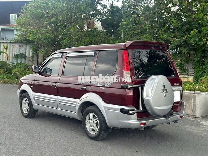 Mitsubishi Jolie SUV Đỏ đô