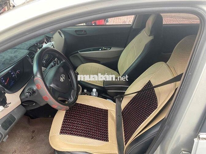 Hyundai Grand i10 2017 Bạc