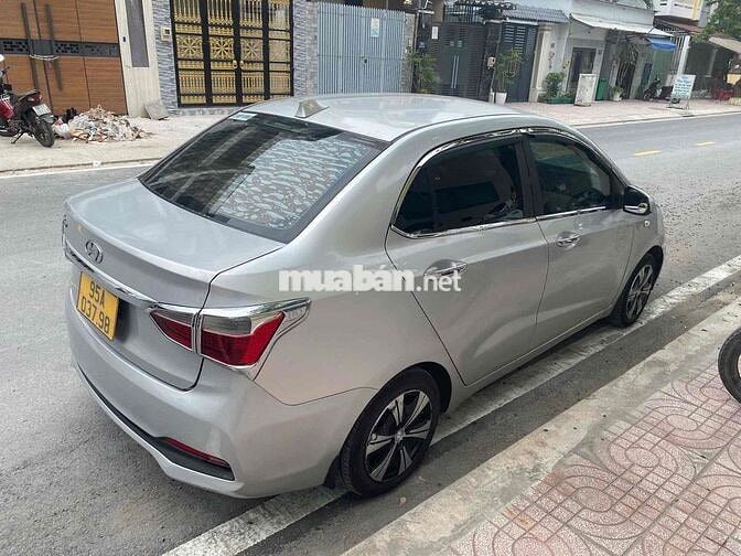 Hyundai Grand i10 2017 Bạc