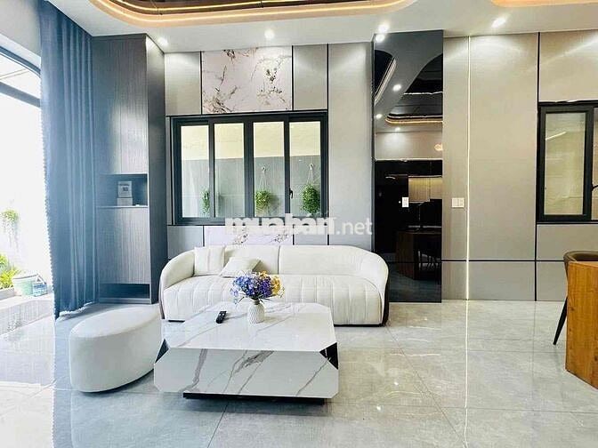 BÁN NHÀ TRUNG TÂM DT KHỦNG,MUA NHANH CÓ GIÁ TỐT