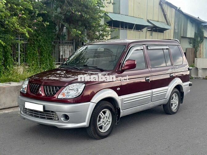 Mitsubishi Jolie SUV Đỏ đô