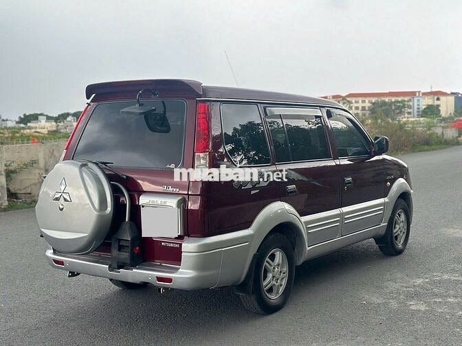Mitsubishi Jolie SUV Đỏ đô