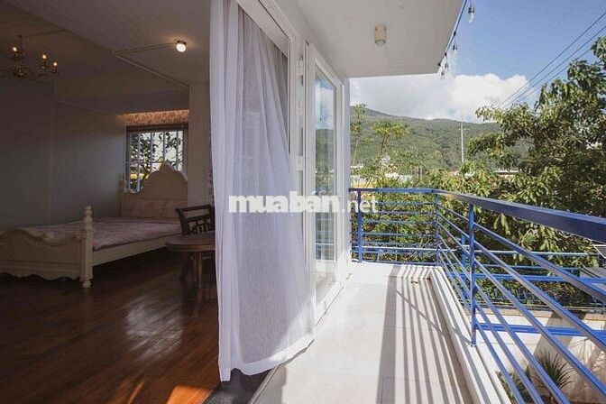 Cho thuê CĂN HỘ 2 PHÒNG NGỦ rộng 80m2 gần biển Mân Thái