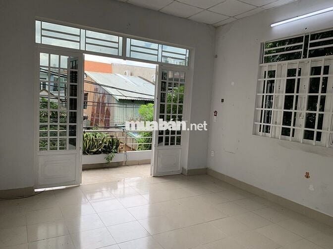 BÁN NHÀ TAM CHÂU NGANG 5M BỀ THẾ HẺM XE TẢI TRÁNH CÁCH MT 10M - DT68m2