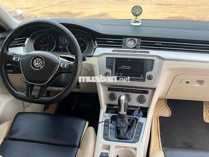 Volkswagen Passat 2015 Đen 90000 sai 1kn tặng xe
