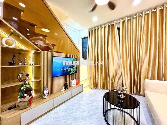 Nhỉnh 3 Tỷ HXH ngay Bình Thạnh gần Chợ Bà Chiểu full nội thất