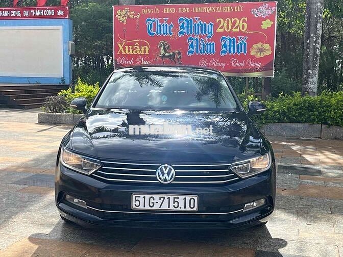 Volkswagen Passat 2015 Đen 90000 sai 1kn tặng xe