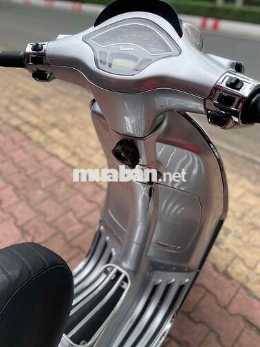 Piaggio Vespa 2021 Bạc