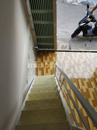 CẦN BÁN NHÀ QUẬN 7 – GIÁ CHỈ 800 TRIỆU THƯƠNG LƯỢNG