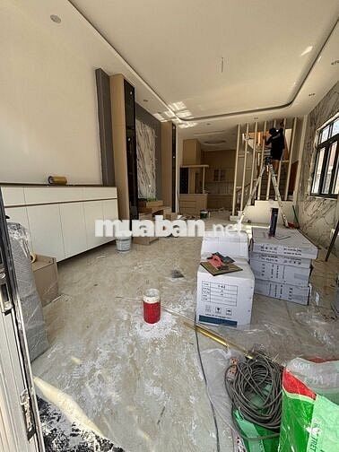 Bỏ ra trước chỉ 450 triệu có ngay nhà SG 2 mặt tiền