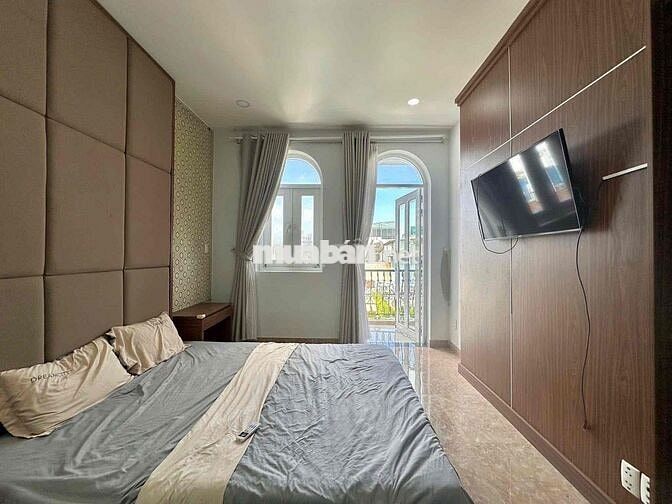 1 phòng ngủ ban công phố Phan Đăng Lưu gần Cầu Bông chợ Bà Chiểu Q1 Q3