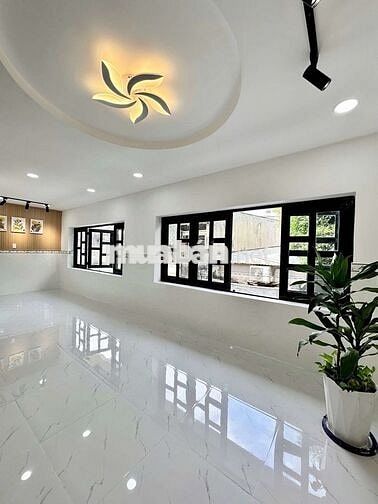 BÁN NHÀ BÌNH TÂN NGAY MÃ LÒ XE HƠI VIVU , NGANG 8M , 60M2 , Ở NGAY