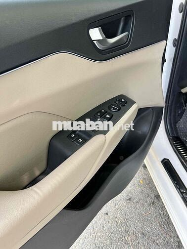 Hyundai Accent ATH FULL Trắng 98782 km
