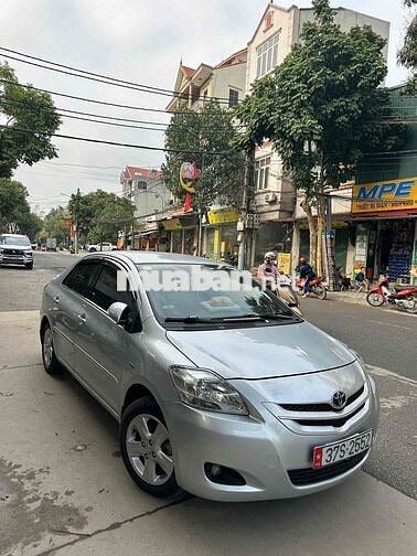 Toyota Vios Tự động Bạc